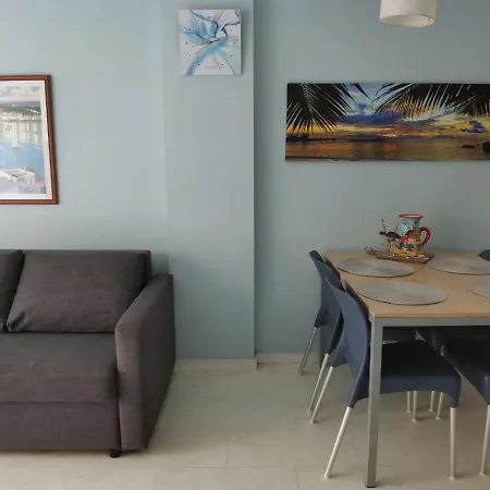 S'abanell Central Park Seafront Apartment Blanes